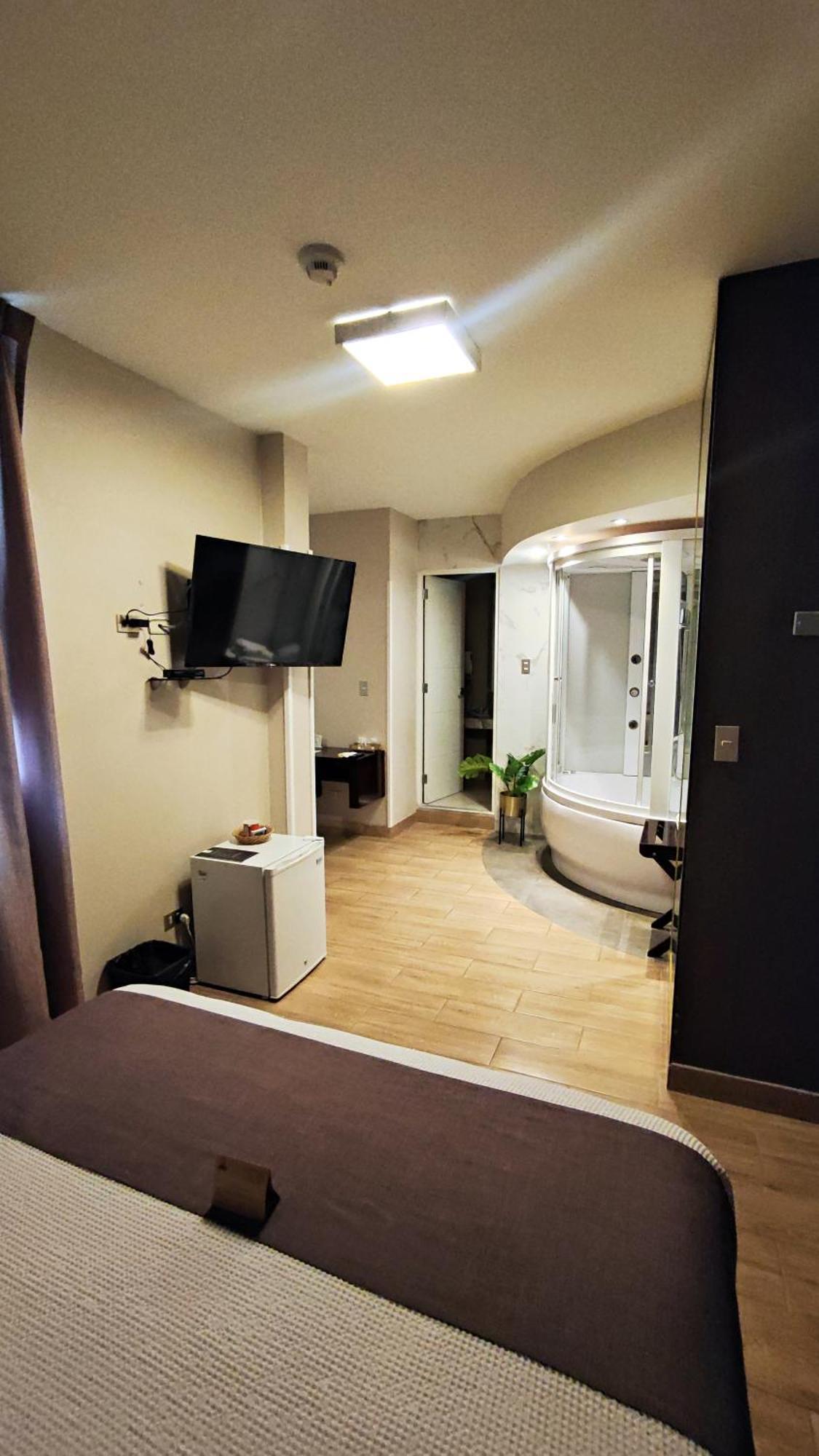 Hotel Limaq 3*
